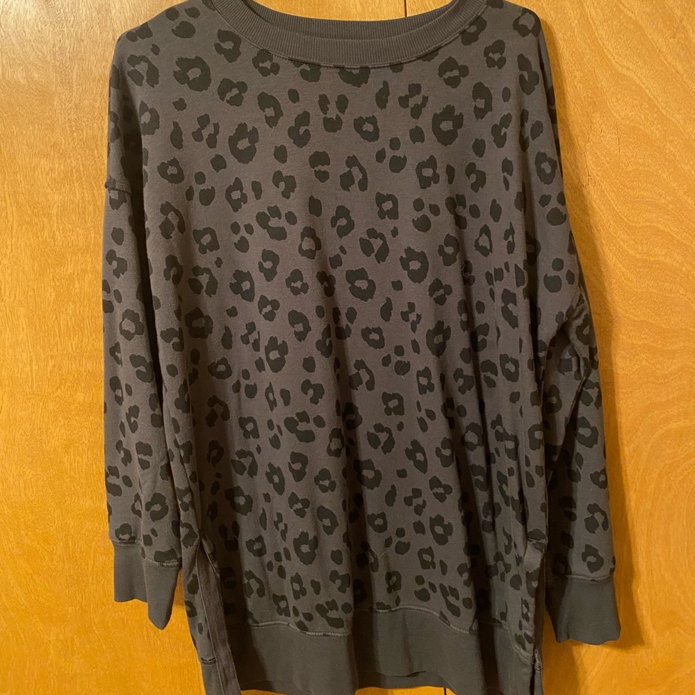 Black cheetah print tunic sweater